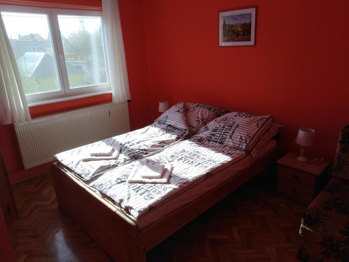 Arinza Apartman Vendeghaz Mezőkövesd المظهر الخارجي الصورة