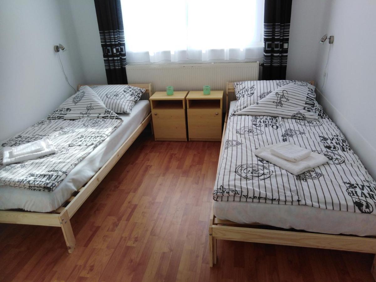Arinza Apartman Vendeghaz Mezőkövesd المظهر الخارجي الصورة
